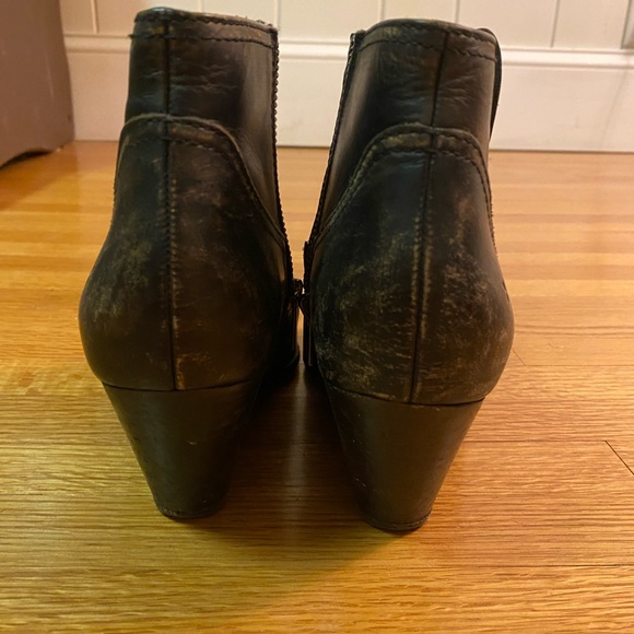Frye ankle boots. Size 7. - Picture 5 of 6